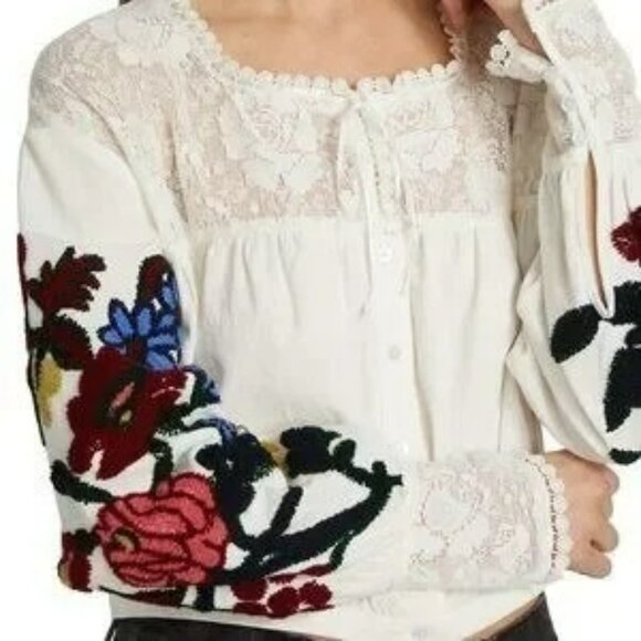 Free People Meadows Embroidered Peasant Top Artsy Hippie Boho Cropped Sz M NEW - Picture 2 of 12